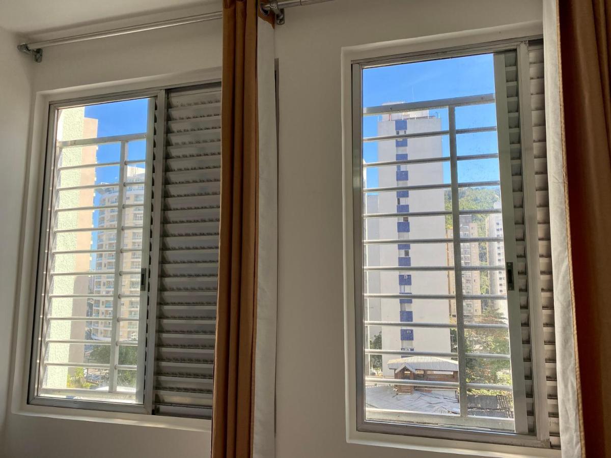 Apartamento Pitangueiras 瓜鲁雅 外观 照片