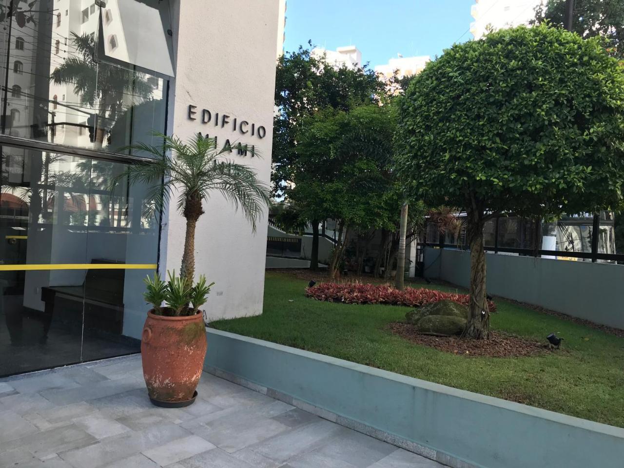 Apartamento Pitangueiras 瓜鲁雅 外观 照片